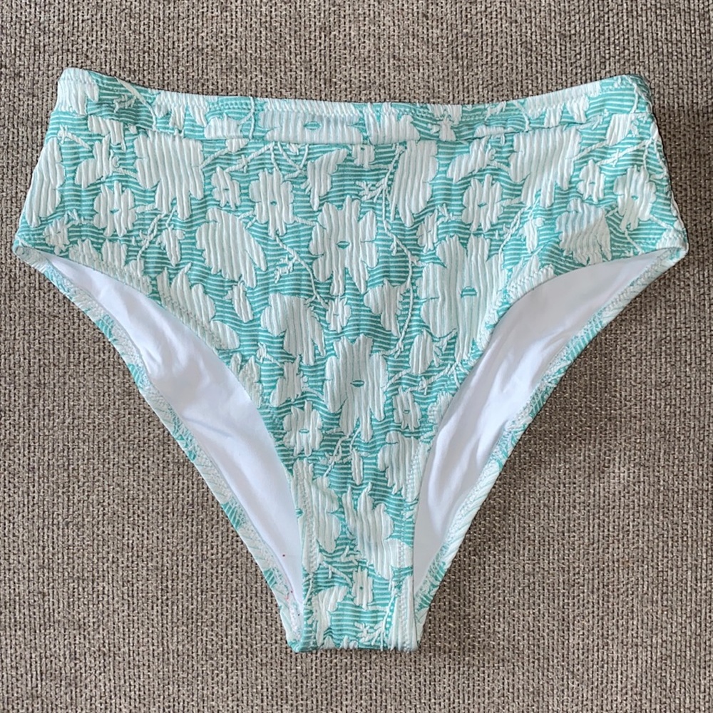 Cupshe swim bottoms